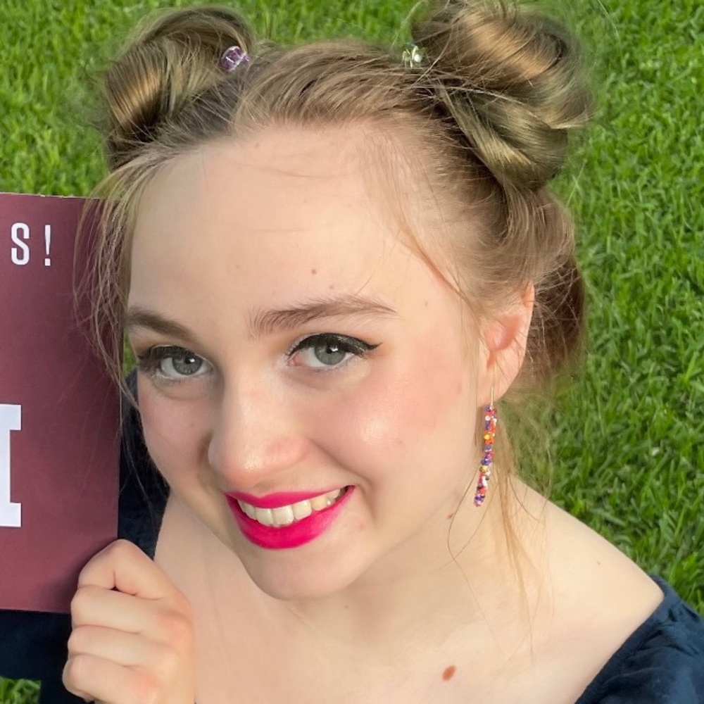 Meet your Posher, Sophia